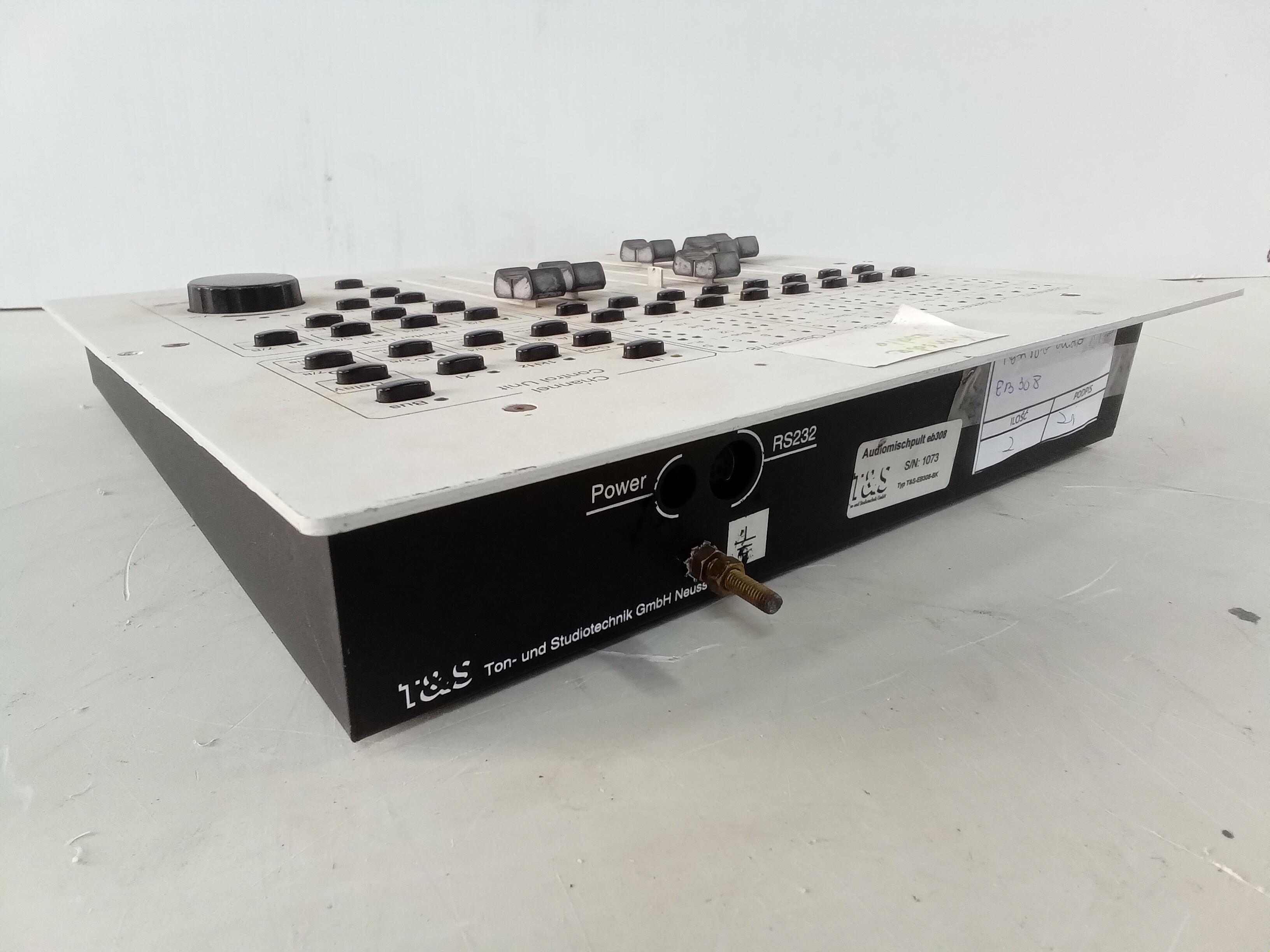 mesa mezclas metal 1 eb308 digital audio 30x29x6 1u